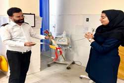 تقدیر از مدافعان امنیت؛ رئیس بیمارستان امام سجاد (ع) خشت و کنارتخته در دیدار با نیروهای حفاظت فیزیکی این بیمارستان، از آنان تجلیل کرد